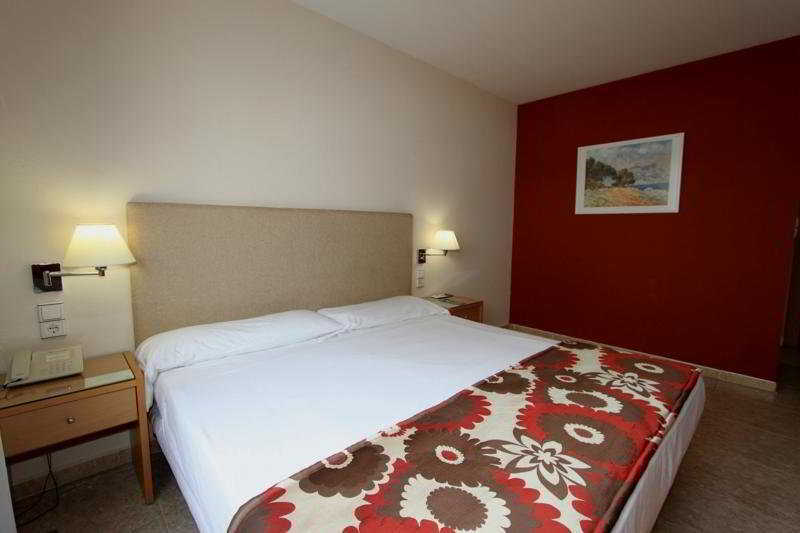 Hotel & Spa Real Jaca Room photo